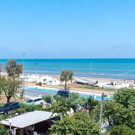 Se004 - Bilocale Sul Mare Con Spiaggia Daire Senigallia