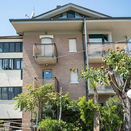 Se004 - Bilocale Sul Mare Con Spiaggia Daire Senigallia